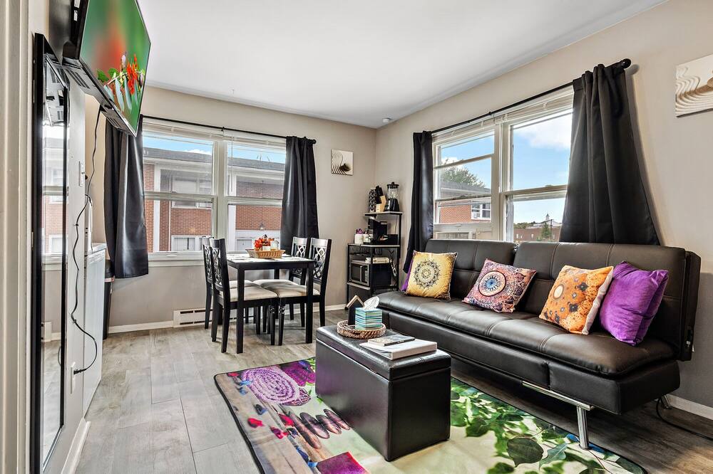 Photo of Livingroom in Aurora