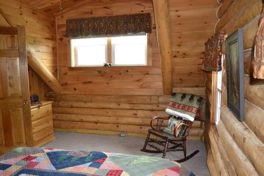 Photo of Bedroom in Ellsworth