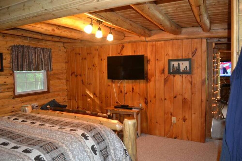 Photo of Bedroom in Ellsworth