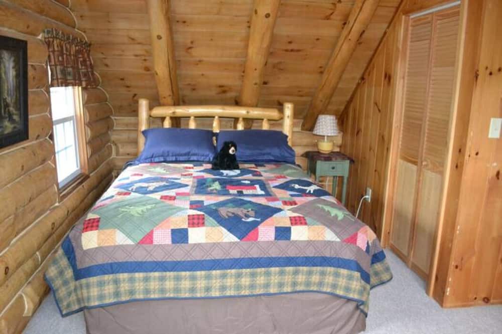 Photo of Bedroom in Ellsworth