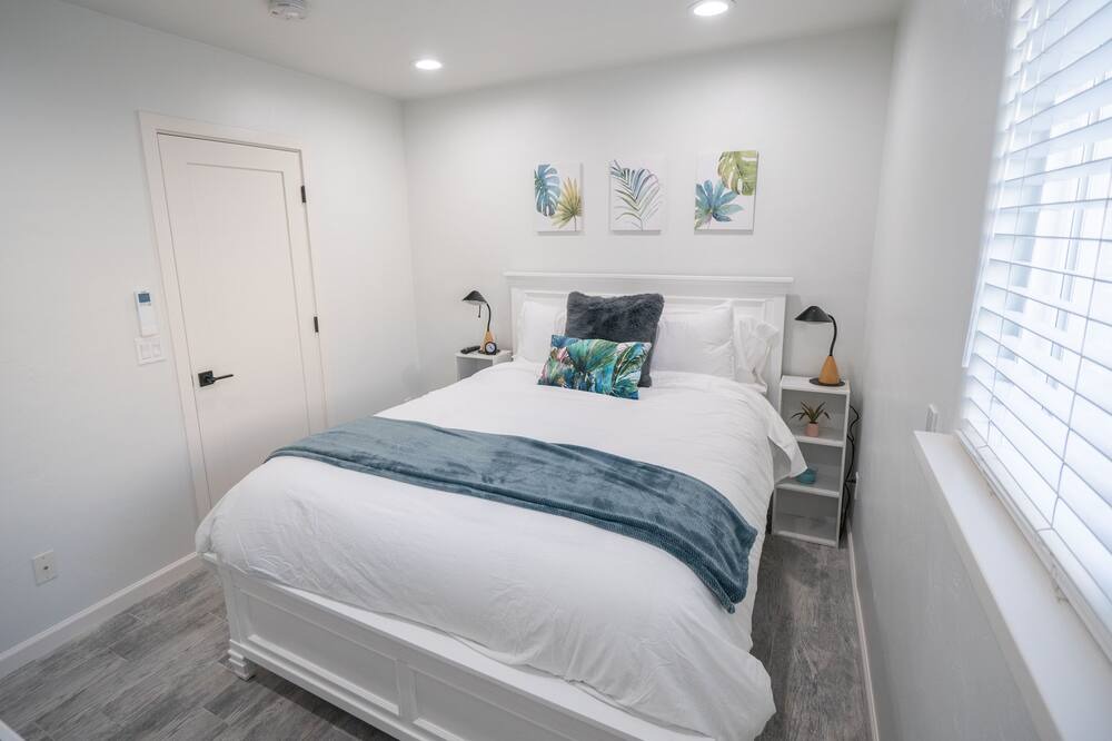 Photo of Bedroom in Shell Beach