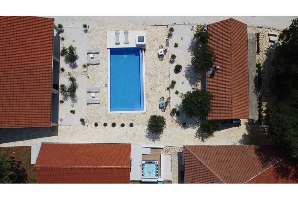 Photo of Outdoor in Oklaj