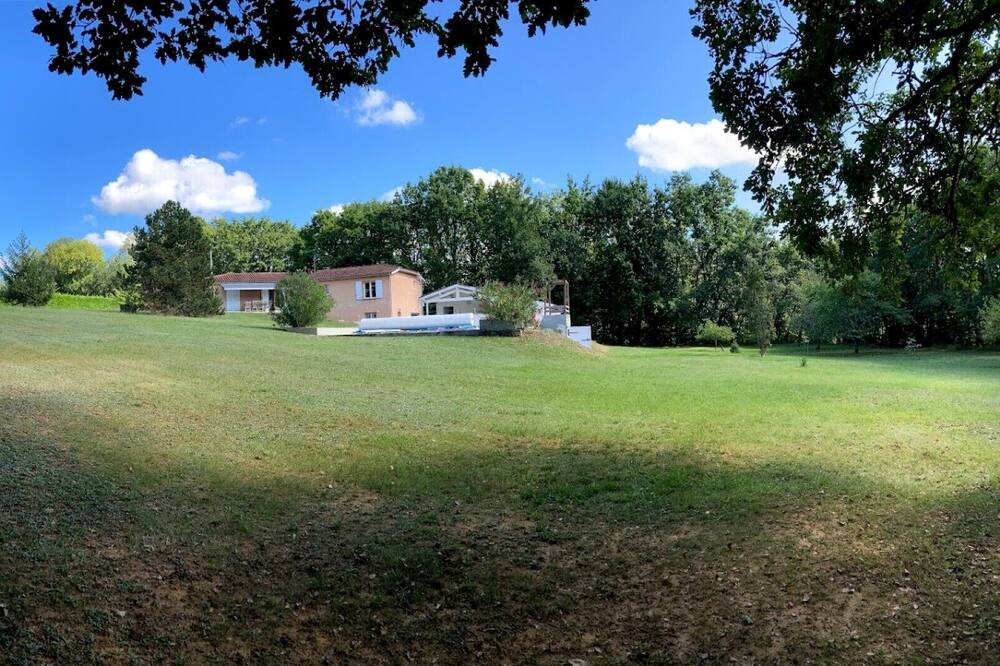 Photo of Outdoor in Montayral