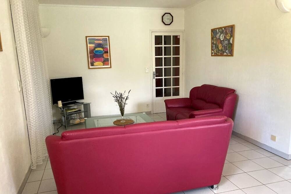 Photo of Livingroom in Montayral