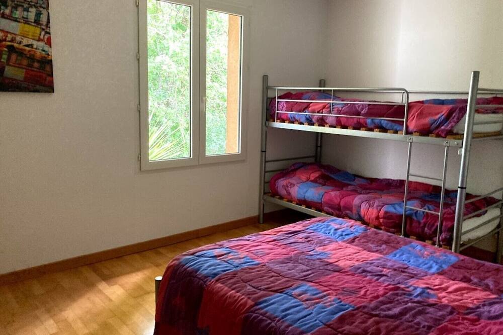 Photo of Bedroom in Montayral