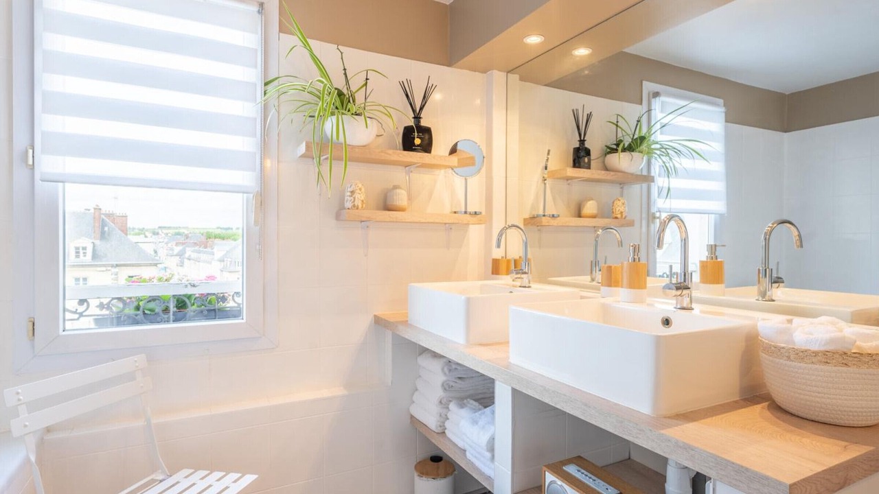 Photo of Bathroom in Centre Ville