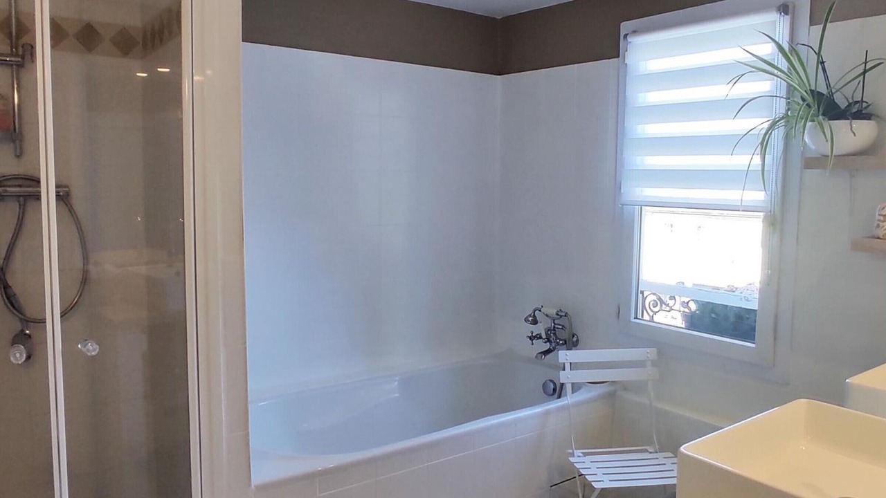 Photo of Bathroom in Centre Ville