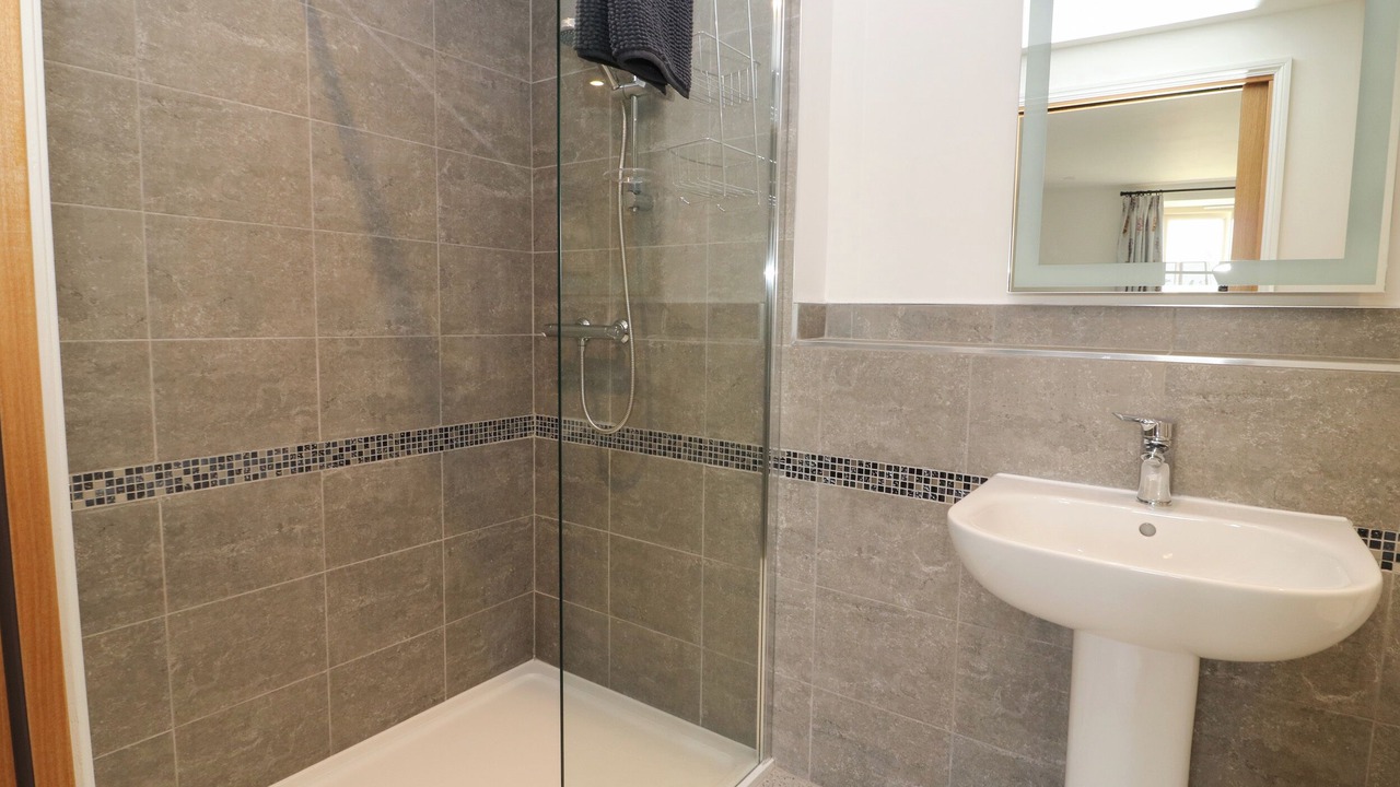 Photo of Others in Storwood