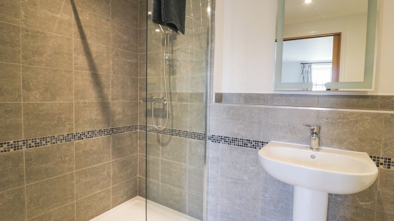 Photo of Others in Storwood