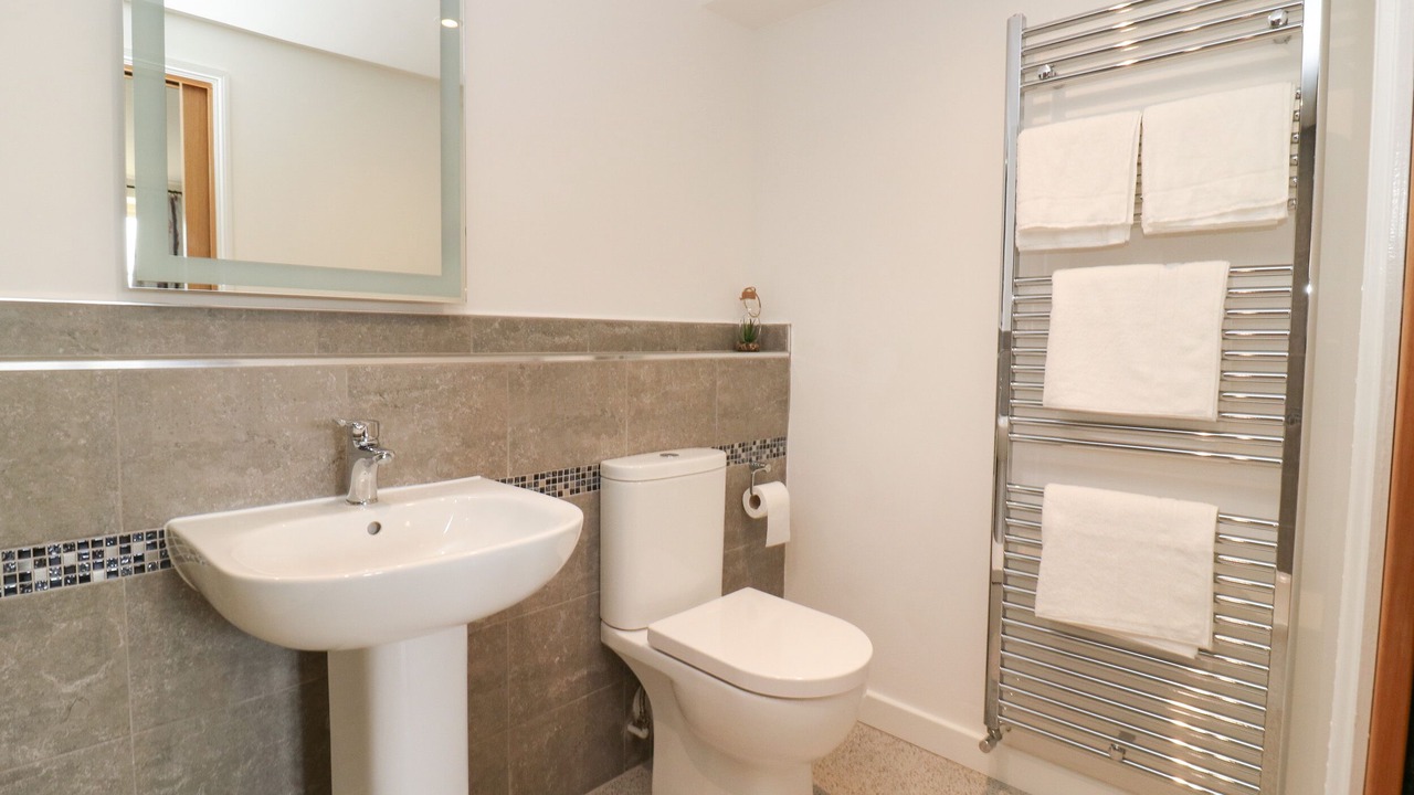 Photo of Others in Storwood