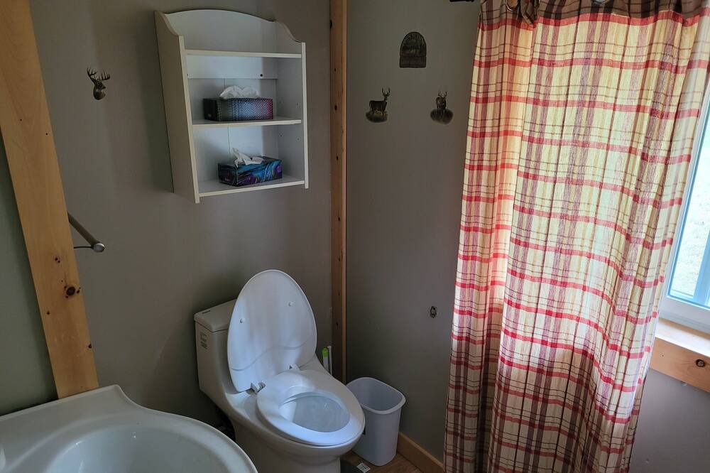 Photo of Bathroom in Manitoulin District