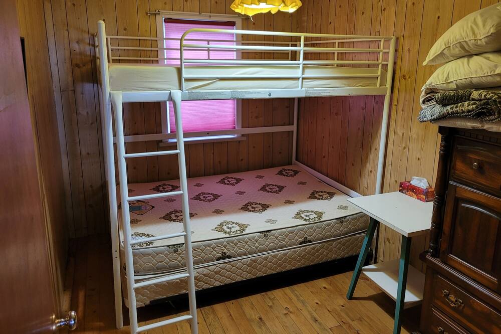 Photo of Bedroom in Manitoulin District