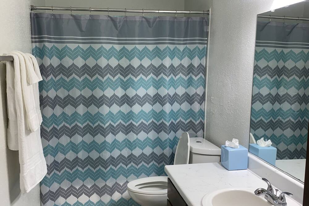 Photo of Bathroom in Spring Branch West