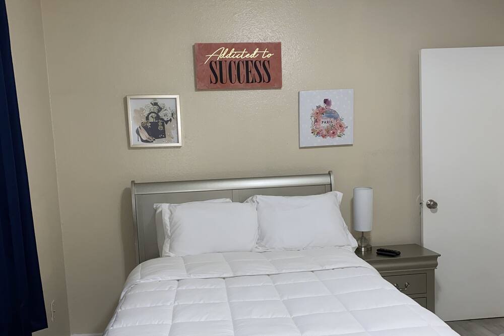 Photo of Bedroom in Spring Branch West