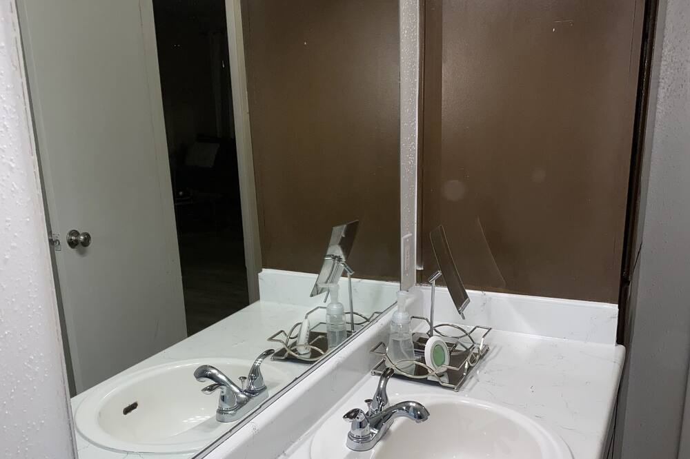 Photo of Bathroom in Spring Branch West