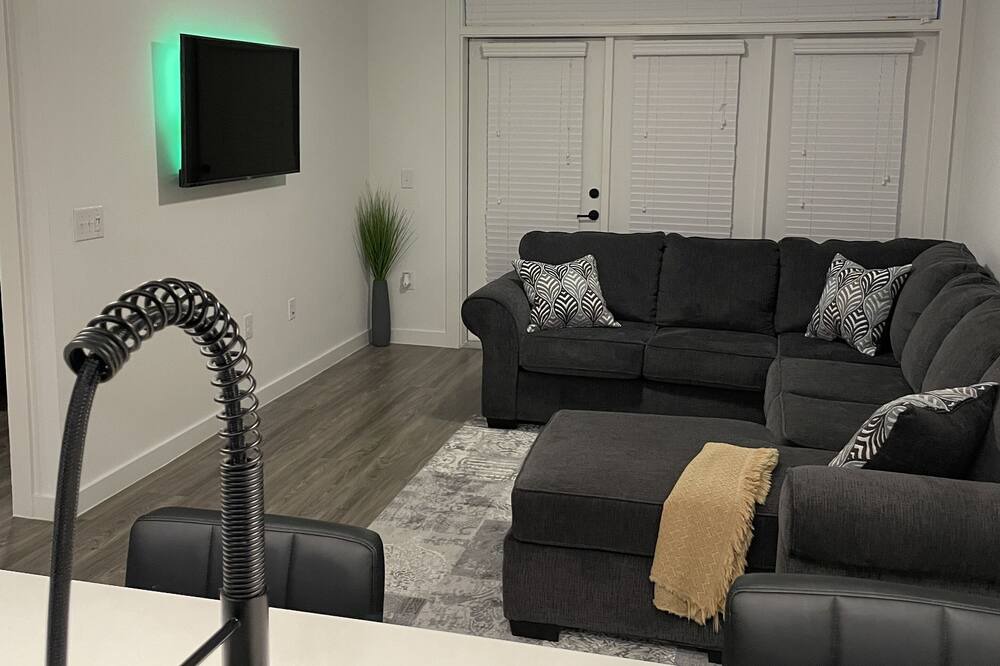 Photo of Livingroom in West Dallas
