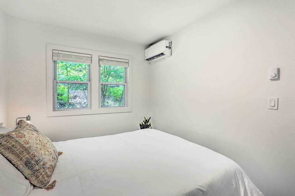 Photo of Bedroom in Narrowsburg