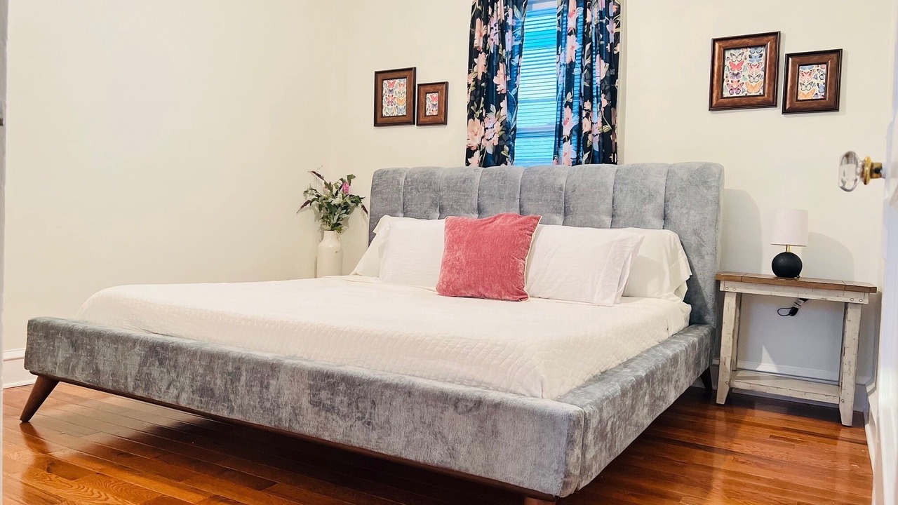 Photo of Others in Magnolia