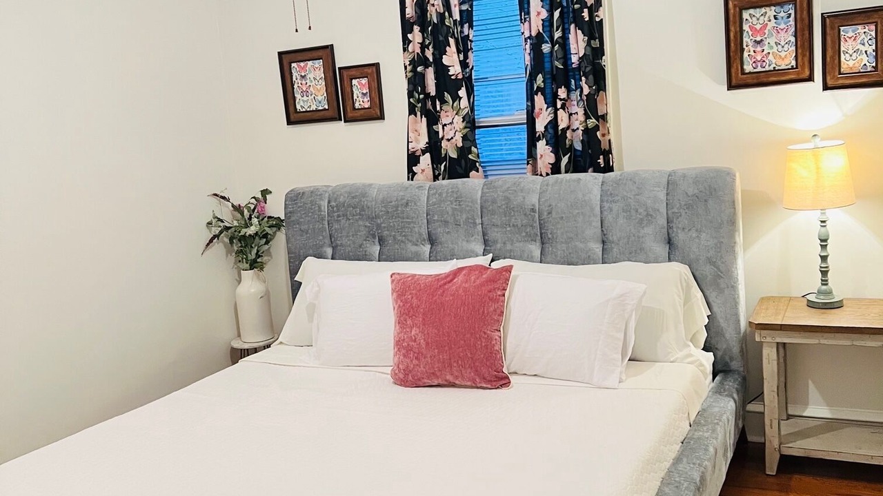 Photo of Others in Magnolia