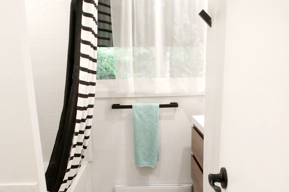 Photo of Bathroom in Sauble Beach