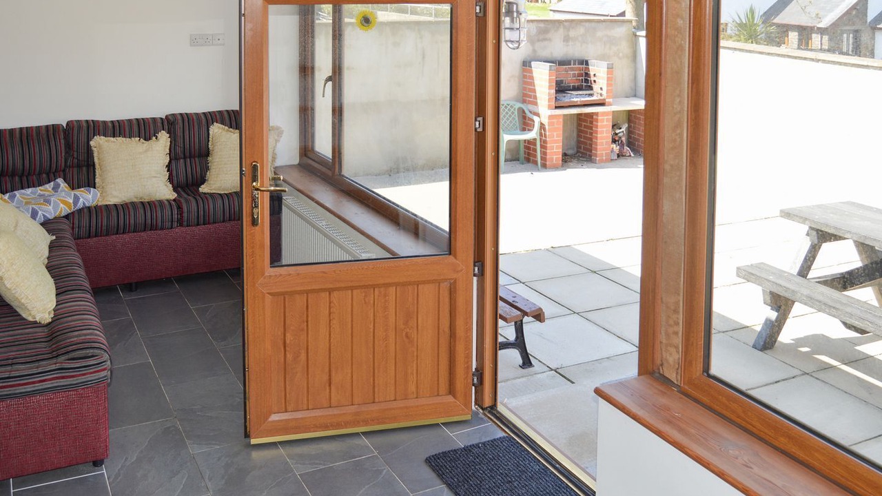 Photo of Livingroom in Llanrhystud