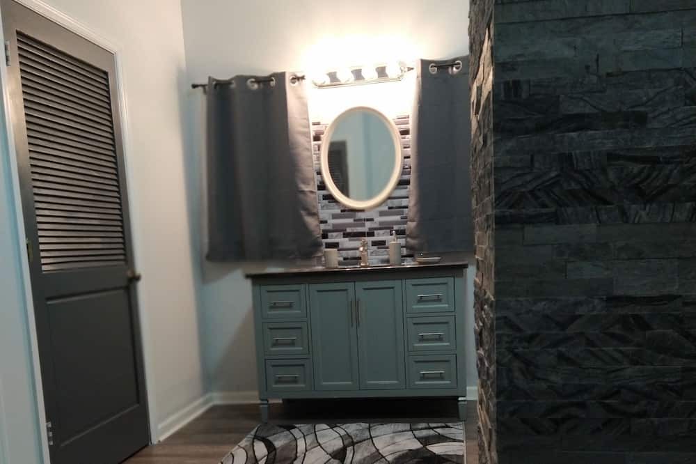 Photo of Bedroom in Winder