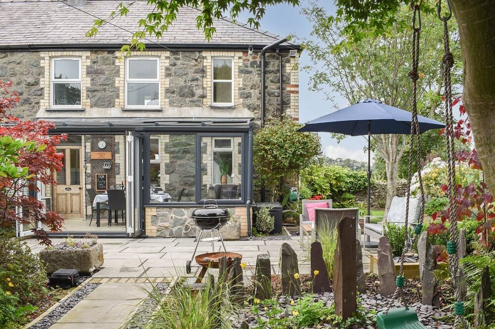 Photo of Outdoor in Dinas