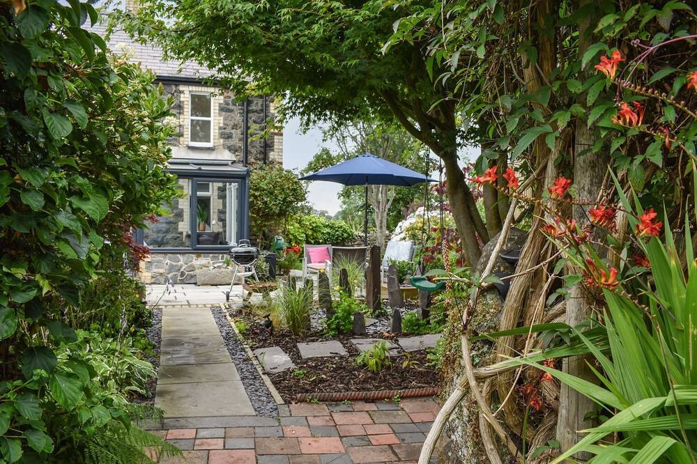 Photo of Outdoor in Dinas