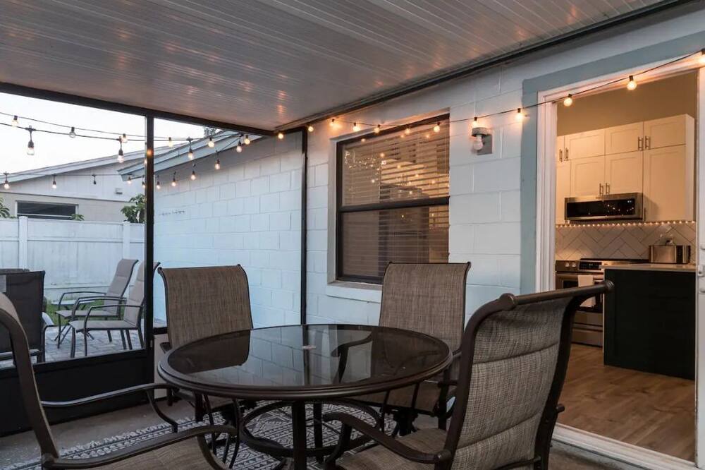 Photo of Patio Balcony in Timberlane Woodlake