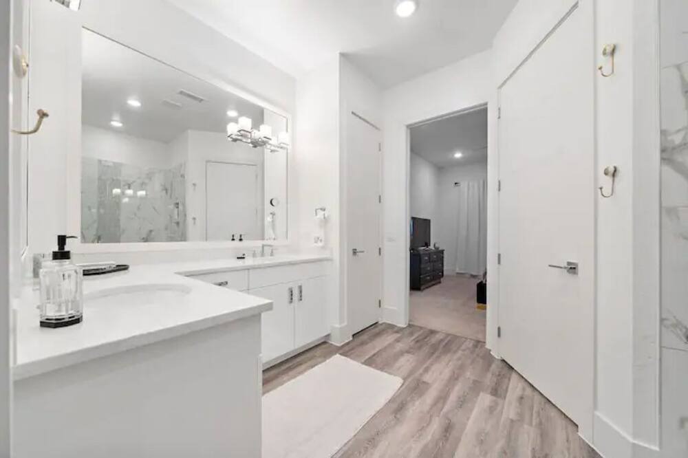 Photo of Bedroom in Montgomery