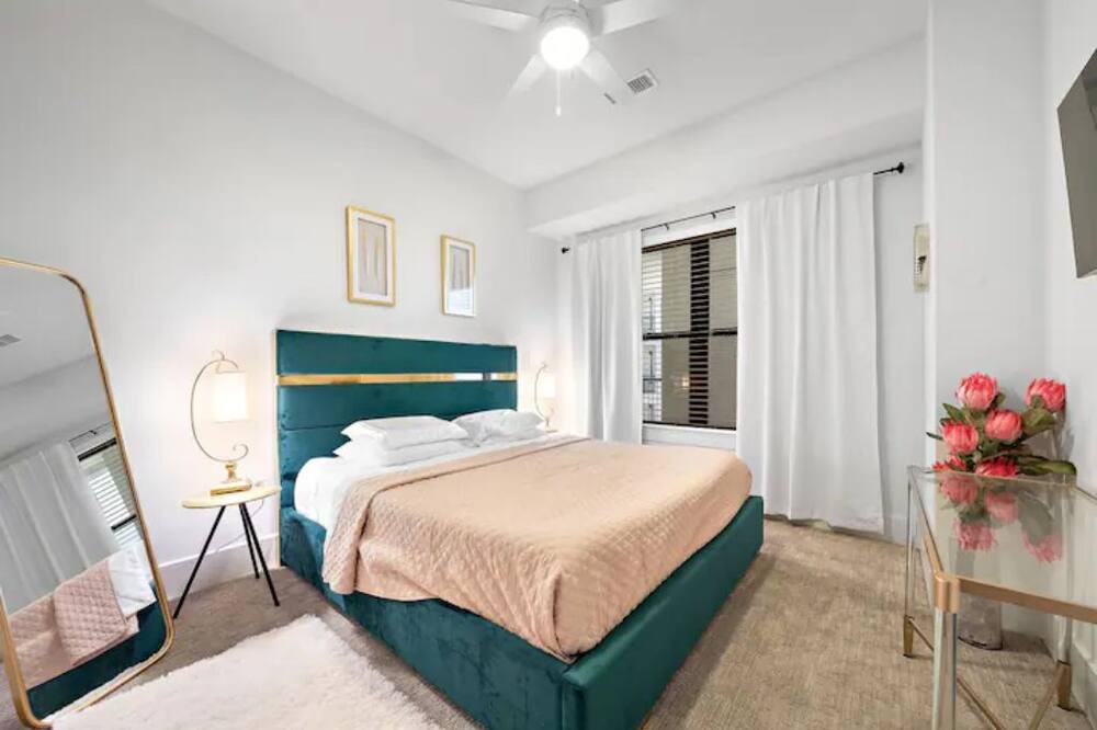 Photo of Bedroom in Montgomery