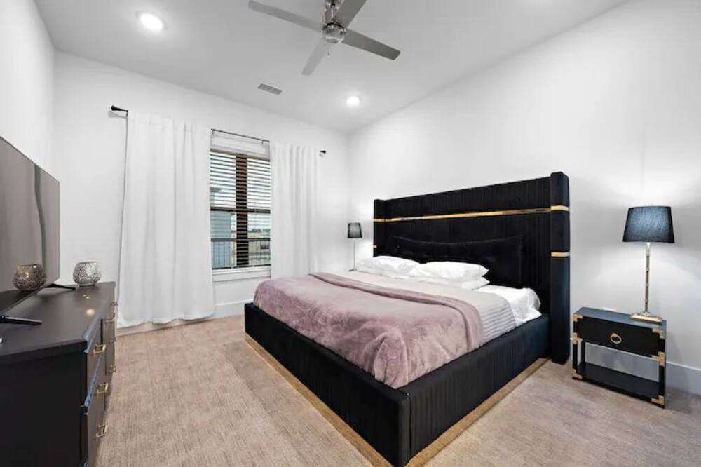 Photo of Bedroom in Montgomery