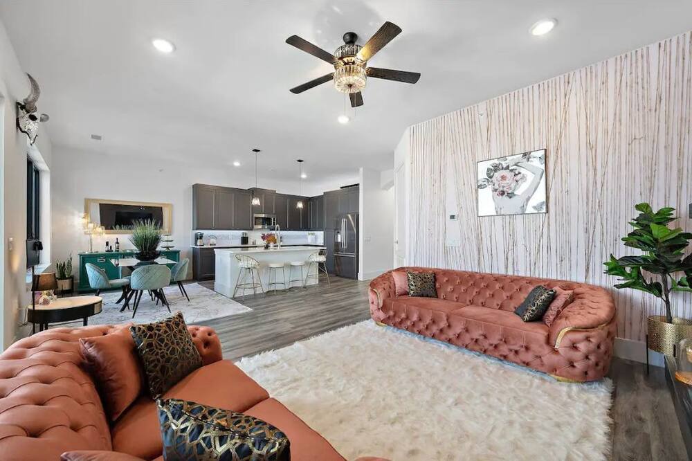 Photo of Livingroom in Montgomery