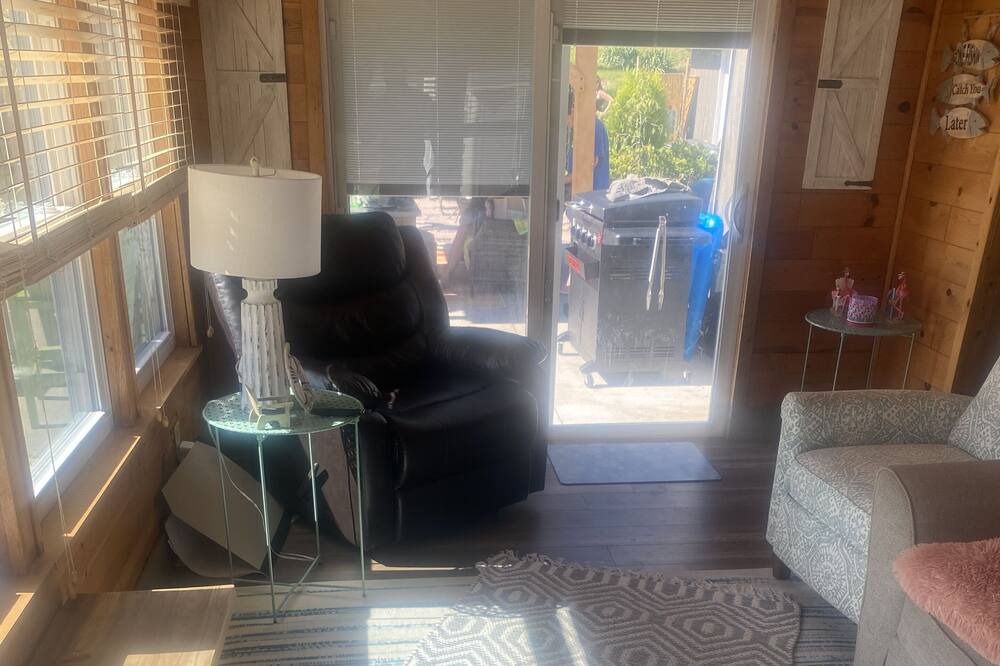 Photo of Livingroom in Leesburg