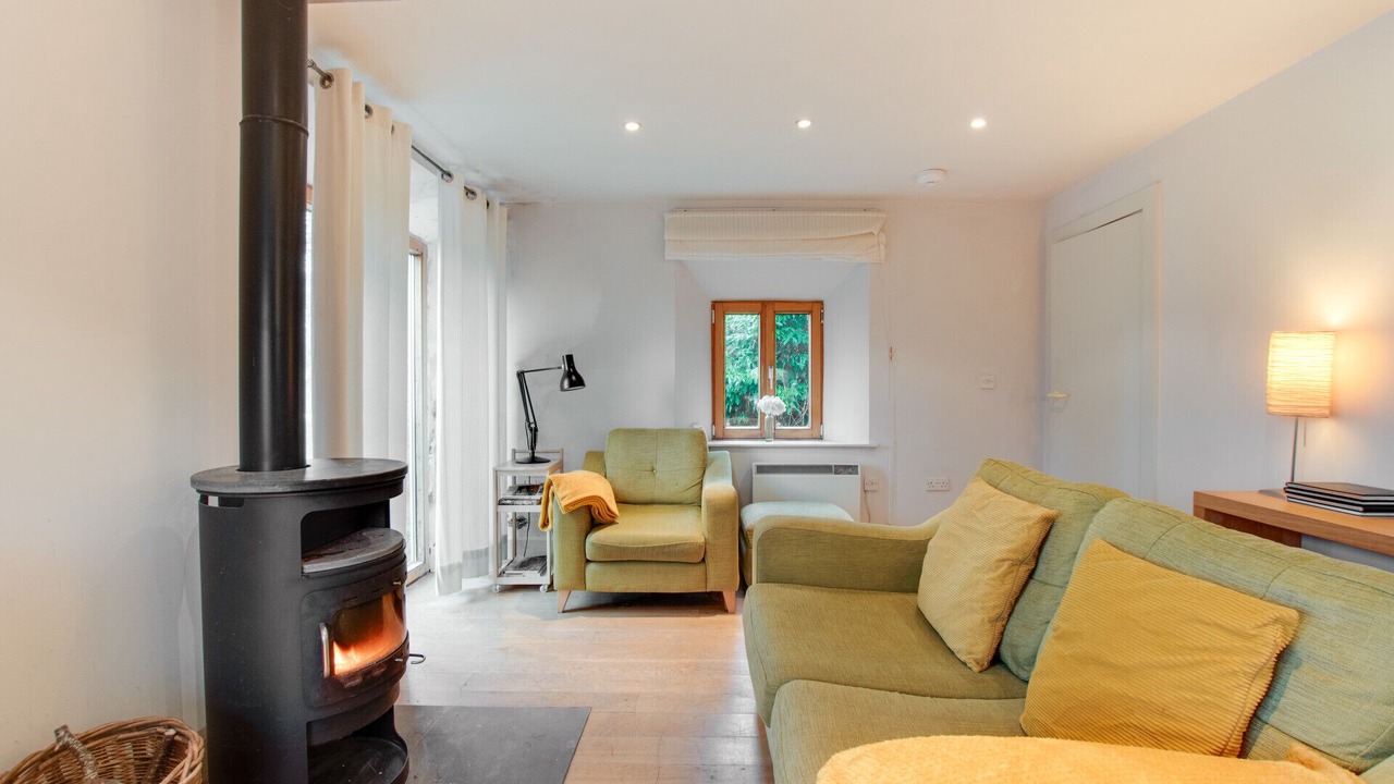 Photo of Livingroom in Darley Dale