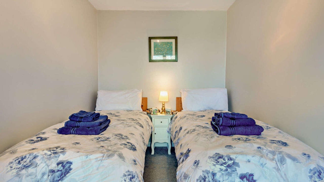 Photo of Others in Foolow