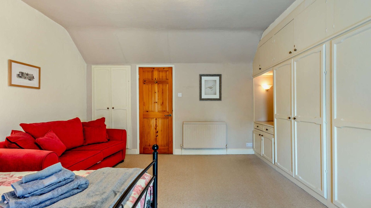 Photo of Others in Foolow