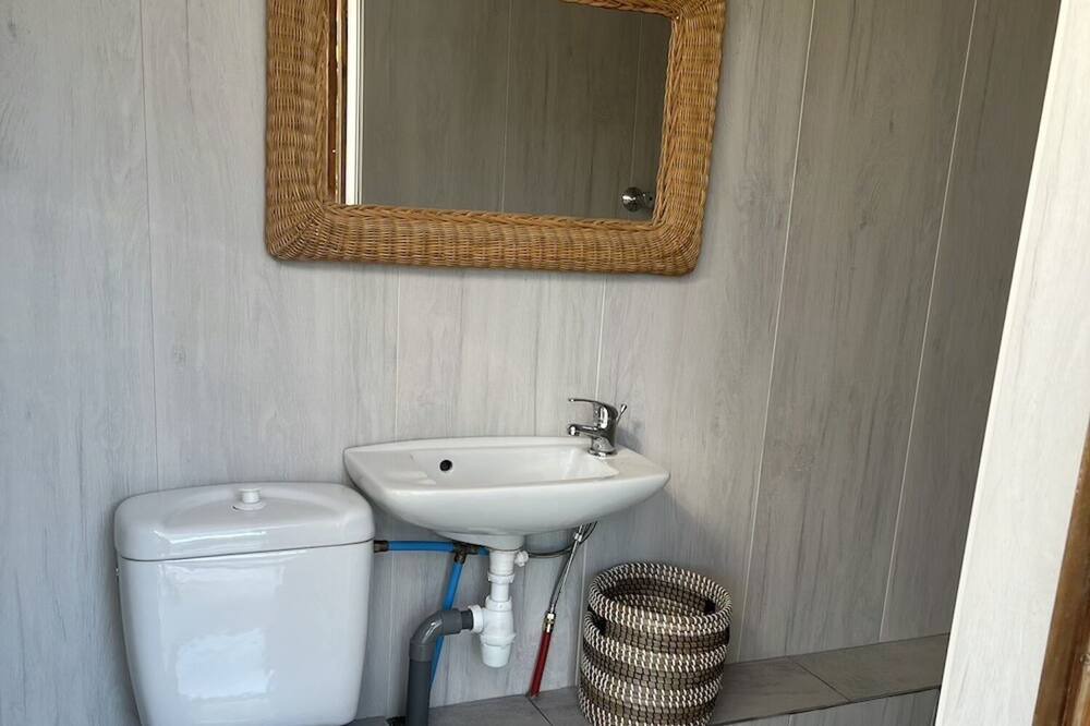 Photo of Bathroom in Crechets