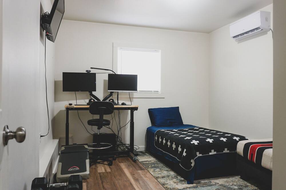 Photo of Bedroom in Tahlequah