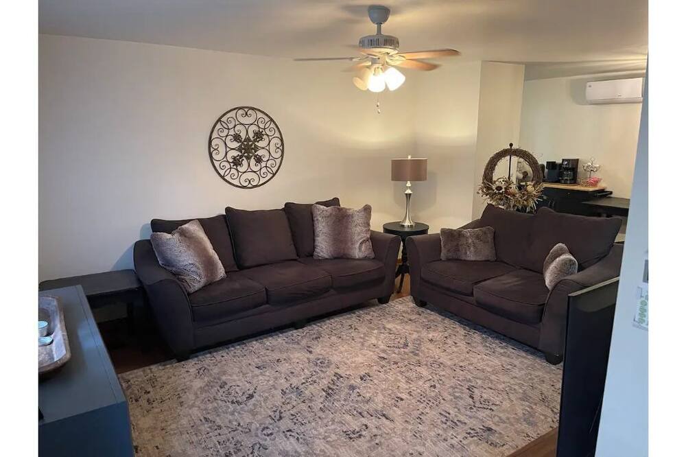 Photo of Livingroom in Tahlequah