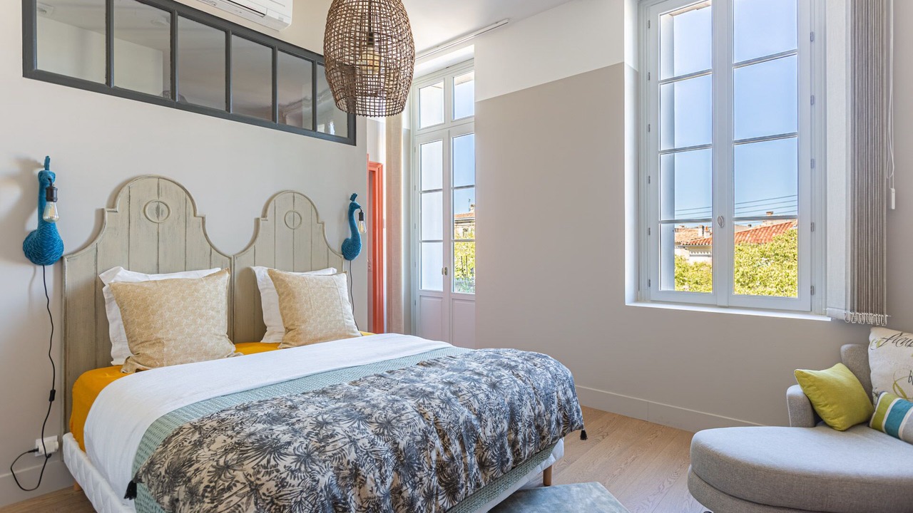 Photo of Bedroom in Libourne