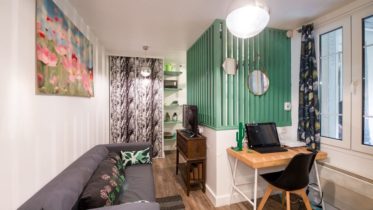 Photo of Bedroom in 18th Arrondissement