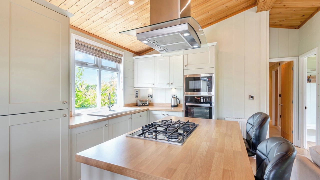 Photo of Kitchen in Westmarsh