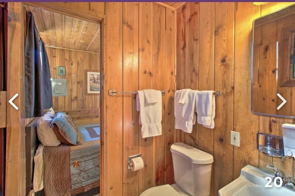 Photo of Bathroom in Pinetop-Lakeside