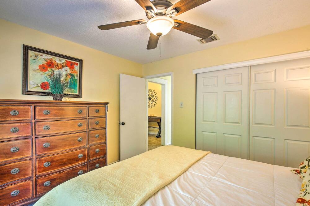 Photo of Bedroom in North San Antonio - SAT