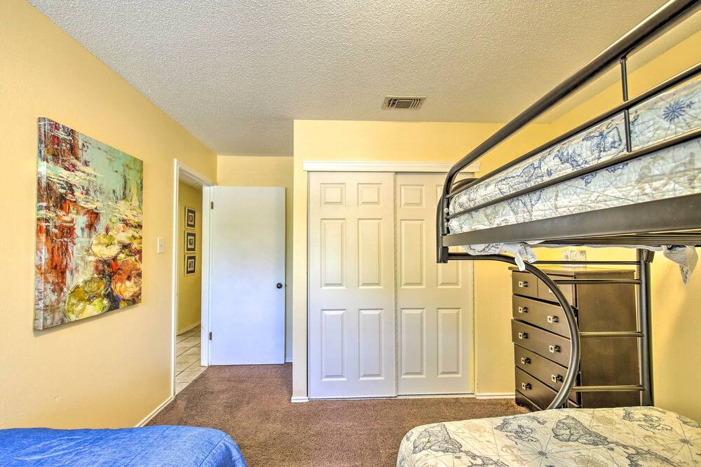 Photo of Bedroom in North San Antonio - SAT