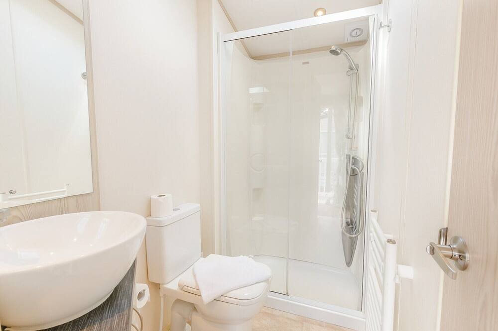 Photo of Bathroom in Westmarsh