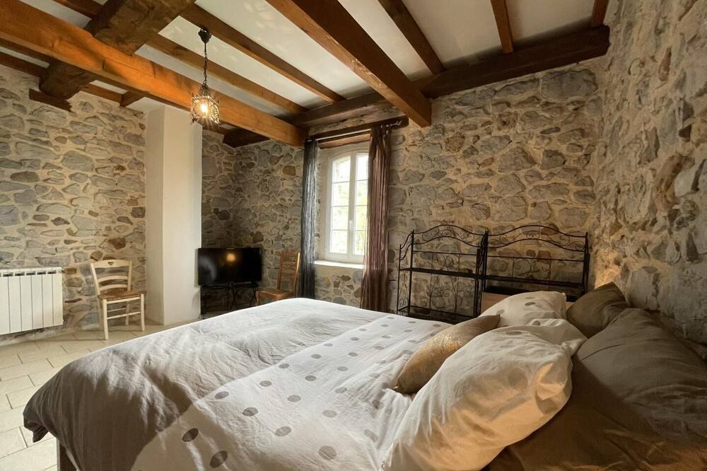 Photo of Bedroom in Gamarthe