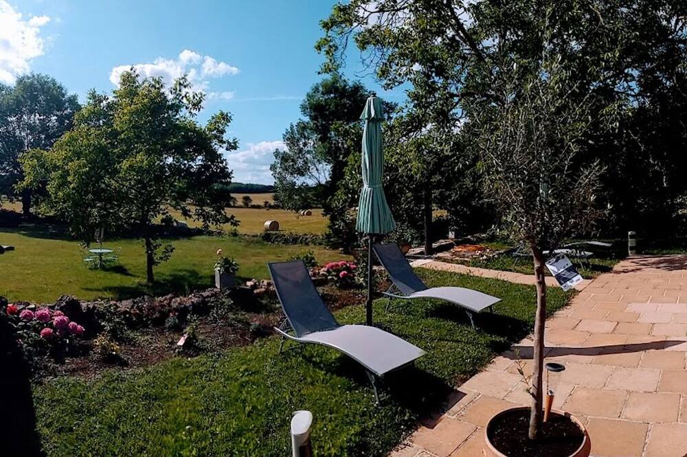 Photo of Outdoor in Villeneuve d'Aveyron