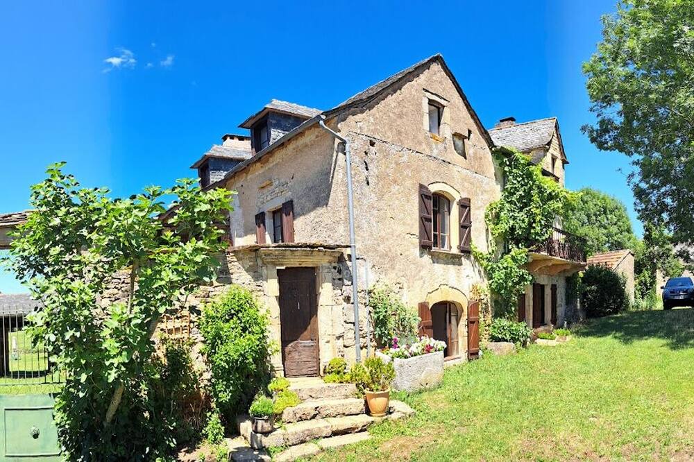 Photo of Outdoor in Villeneuve d'Aveyron